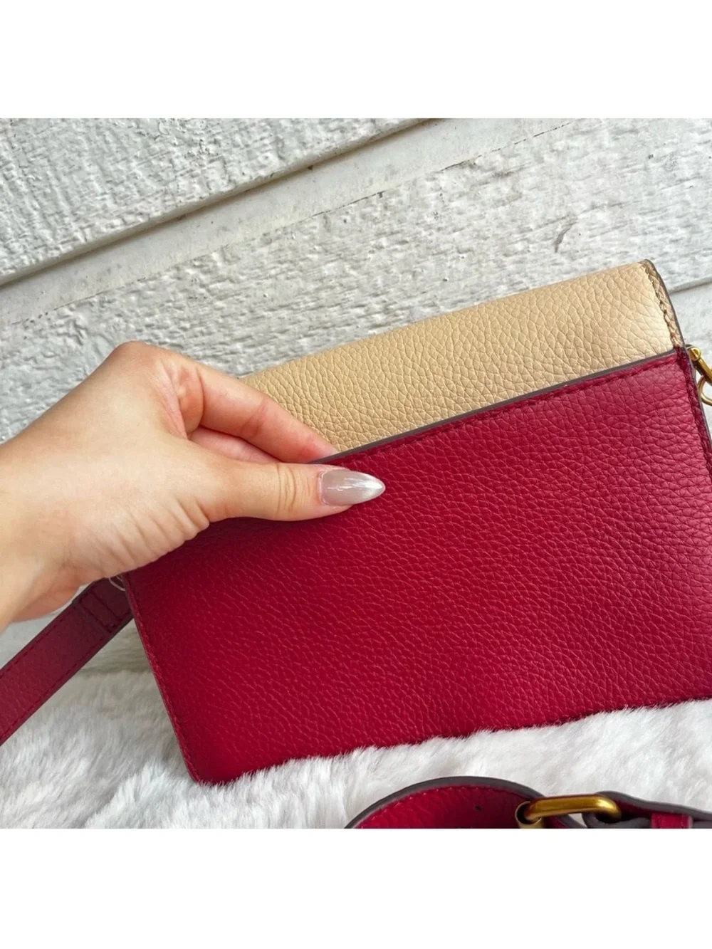 AMERICAN LEATHER CO. Troy Colorblock Red Accordion Flap Crossbody